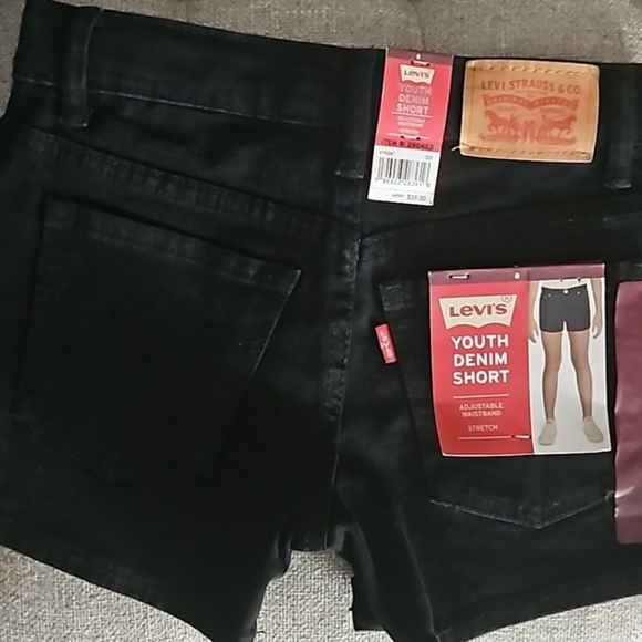 NEW! LEVI'S Black Youth Size 8 Girlfriend Stretch Denim Shorts. - Picture 4 of 8